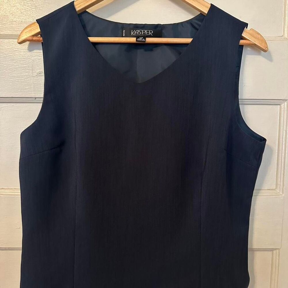 Kasper Women's Black and Navy Vest